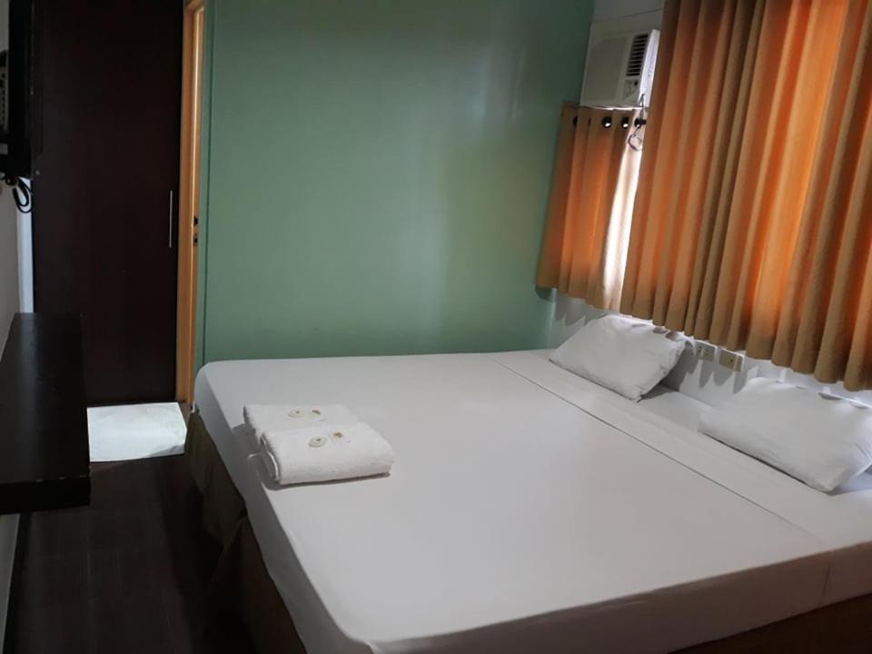 Hotel Kichi Legazpi Exteriér fotografie