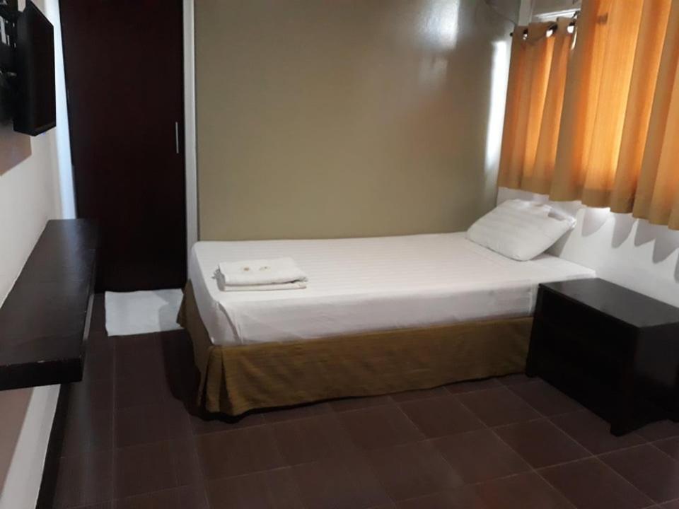 Hotel Kichi Legazpi Exteriér fotografie
