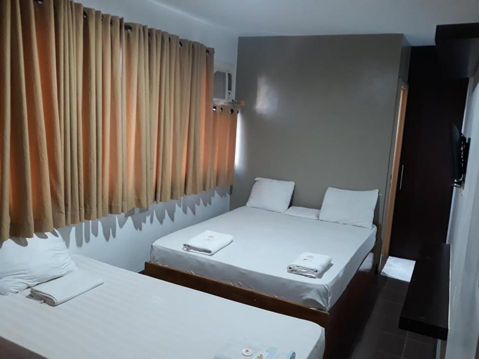 Hotel Kichi Legazpi Exteriér fotografie